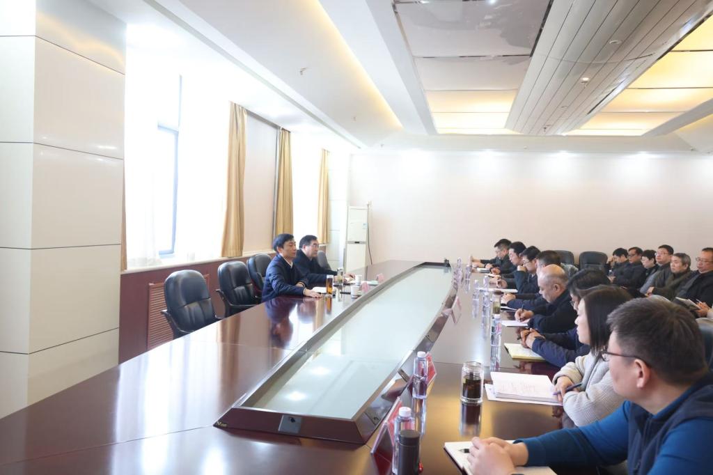 学校召开党建引领基层高效能治理工作推进会